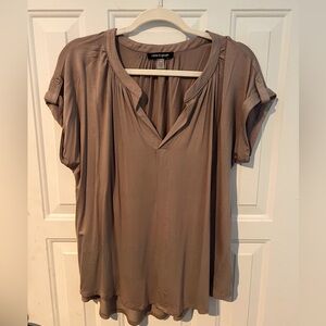 Cable & Gauge Brown Short Sleeve Relaxed Blouse